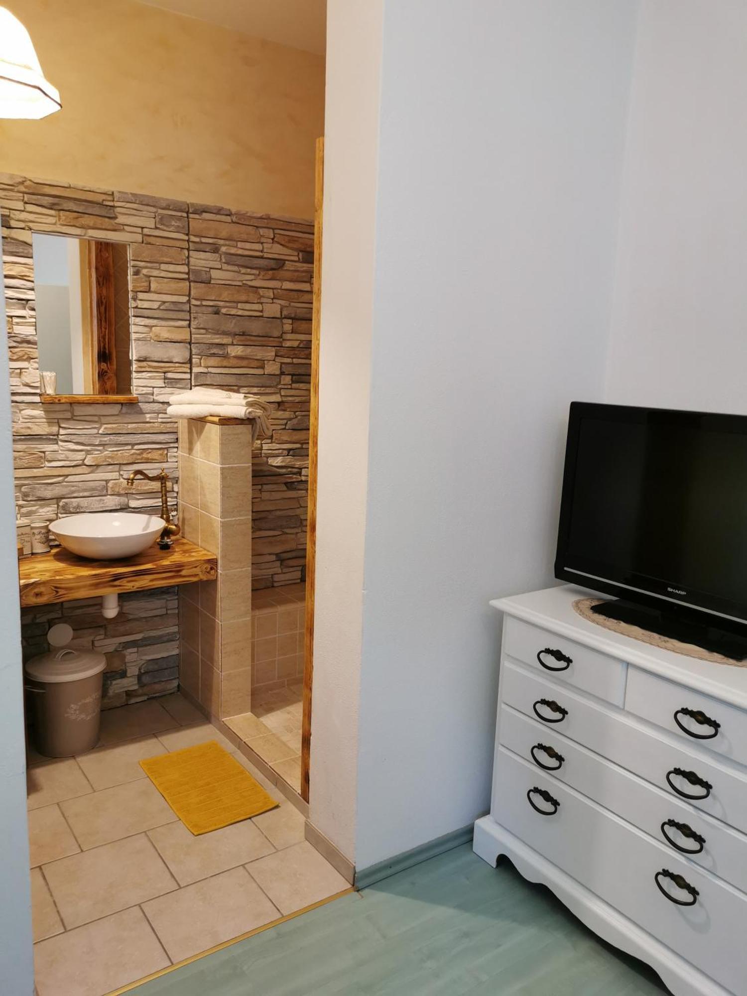 Apartmaji Arko Ribnica Luaran gambar